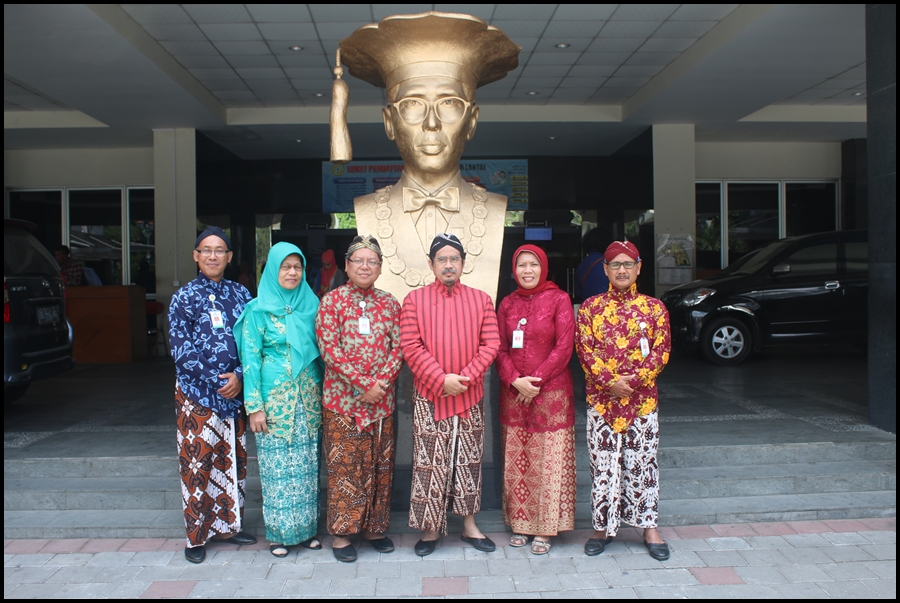 Peringati Keistimewaan Yogyakarta, Civitas Hospitalia RSUP Dr Sardjito Kenakan Pakaian Tradisional Jawa