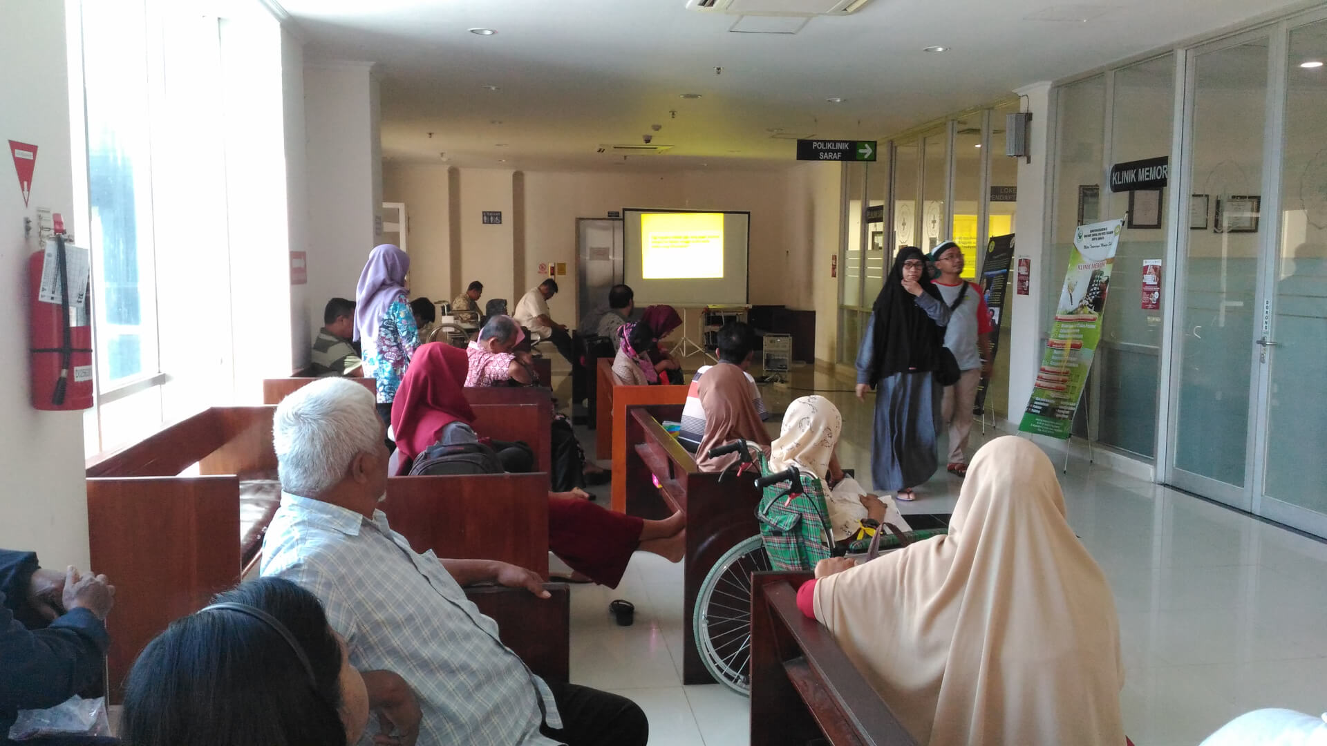 EDUKASI DALAM GEDUNG SEBAGAI BENTUK PENINGKATAN KESEHATAN DAN PENCEGAHAN PENYAKIT DI RSUP DR. SARDJITO YOGYAKARTA