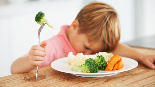 MENGATASI KESULITAN MAKAN PADA ANAK