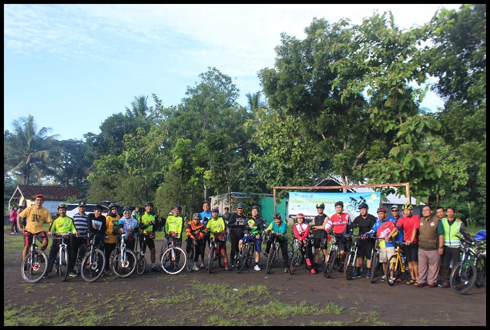 Asosiasi Rumah Sakit Vertikal Indonesia Gelar Fun Bike Bersama  RSUP Dr. Sardjito