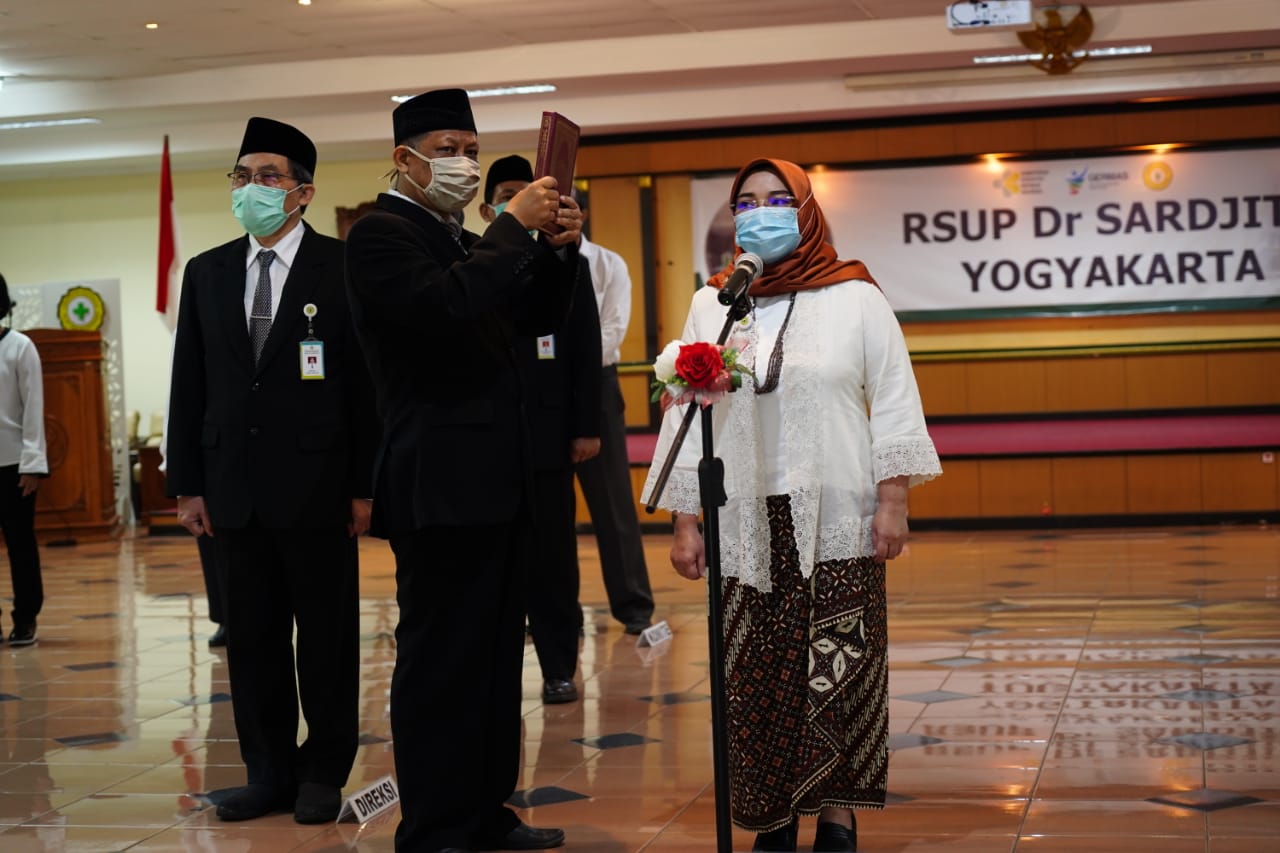 MENKES RI LANTIK 28 PEJABAT PIMPINAN TINGGI PRATAMA KESEHATAN